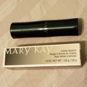 Mary Kay Creme Lipstick in Pink Passion